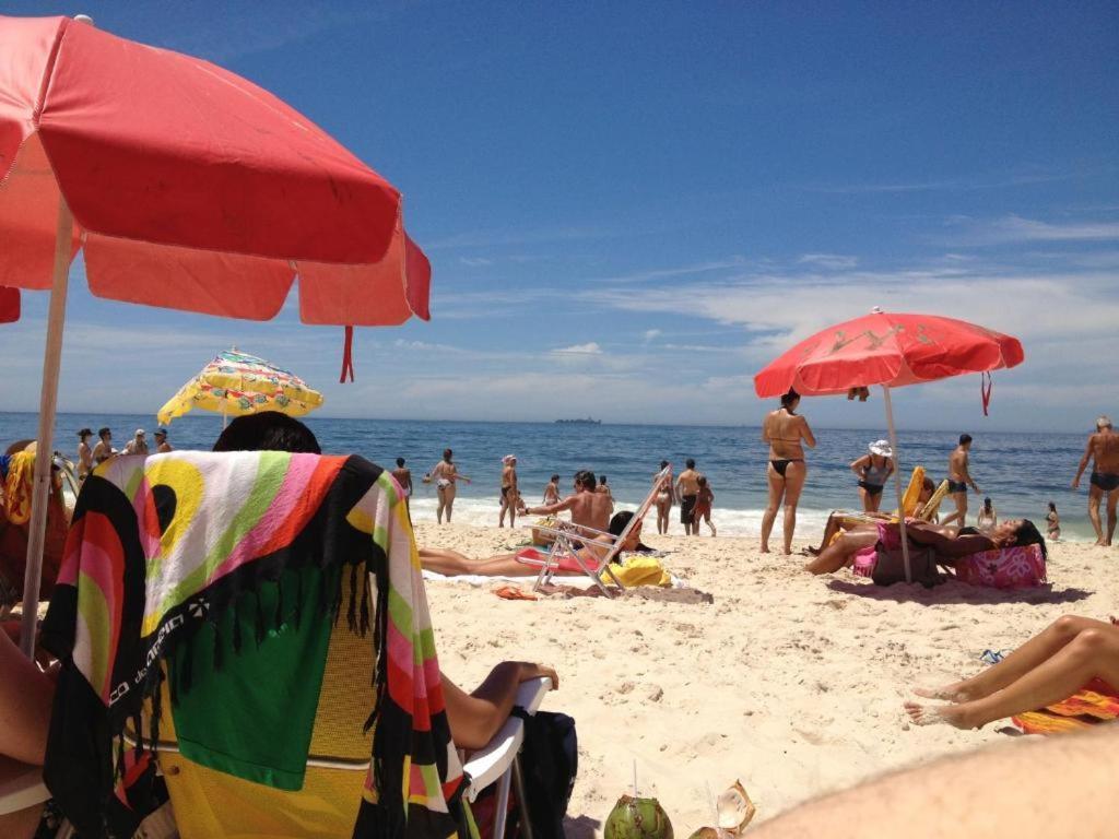 Completo Ao Lado Da De Copacabana Com Ar, Duas Camas, Wifi, Canais A Cabo, Ate 3 Pessoas, Pauloangerami Df125 Apartemen