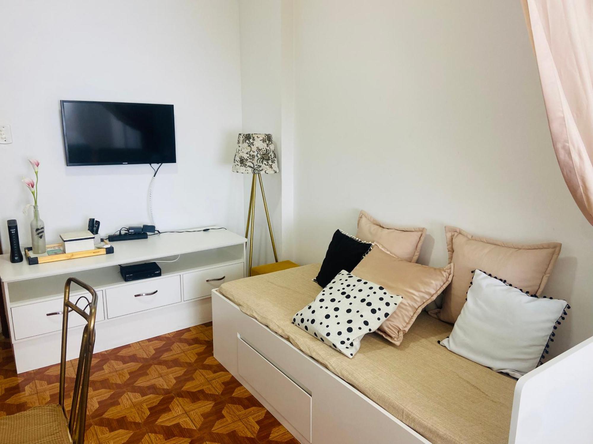 Apartemen Completo Ao Lado Da De Copacabana Com Ar, Duas Camas, Wifi, Canais A Cabo, Ate 3 Pessoas, Pauloangerami Df125 Rio de Janeiro