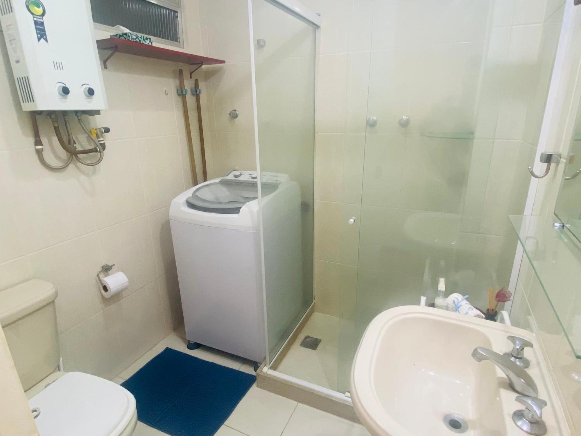Completo Ao Lado Da De Copacabana Com Ar, Duas Camas, Wifi, Canais A Cabo, Ate 3 Pessoas, Pauloangerami Df125 Apartemen Rio de Janeiro
